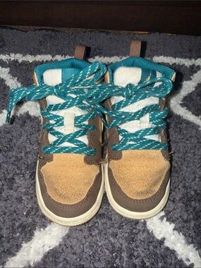 Kids Brown and Teal High-Top Sneakers with Lace-Up Support